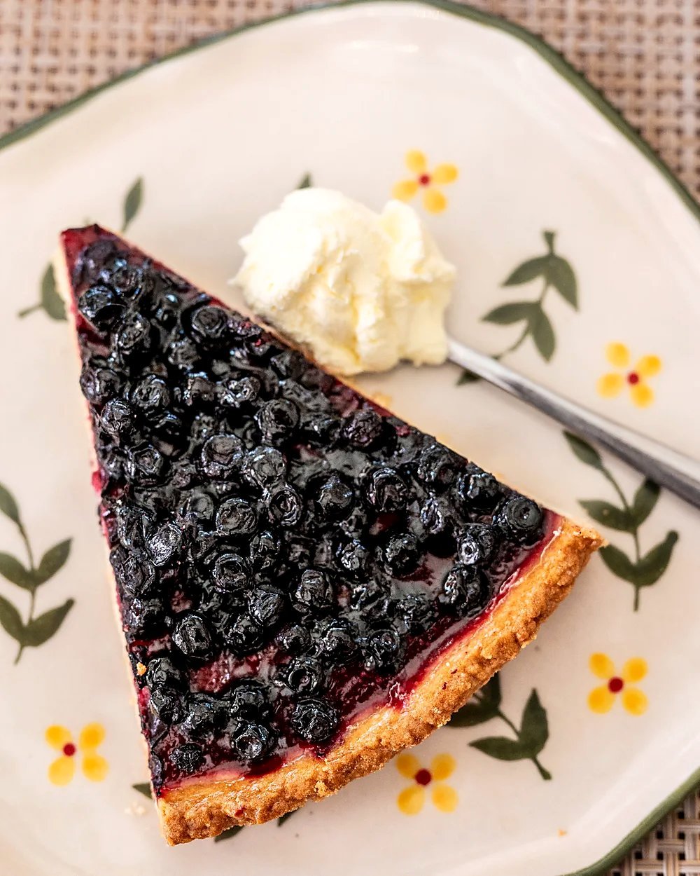 Part de tarte aux myrtilles